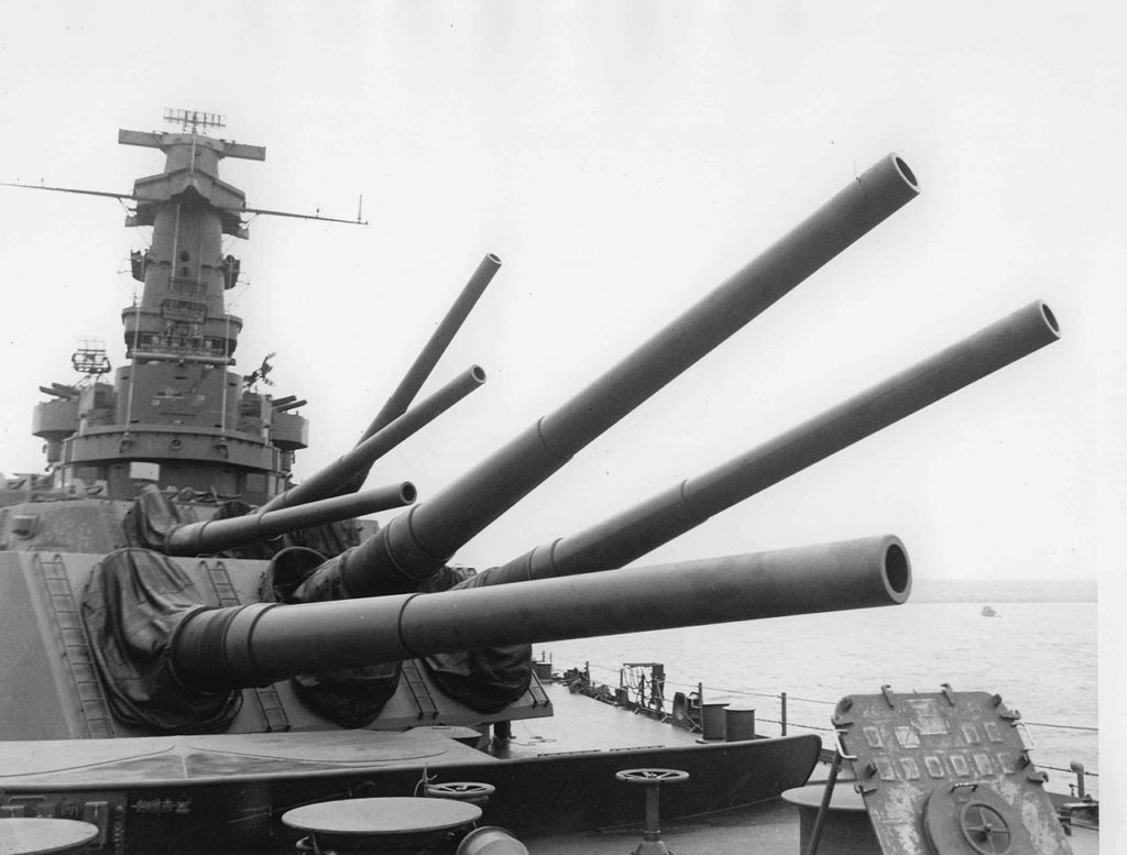 triple turrets vs. three-gun turrets