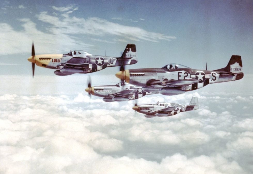 f4u-corsair-vs-p-51-mustang-navy-general-board