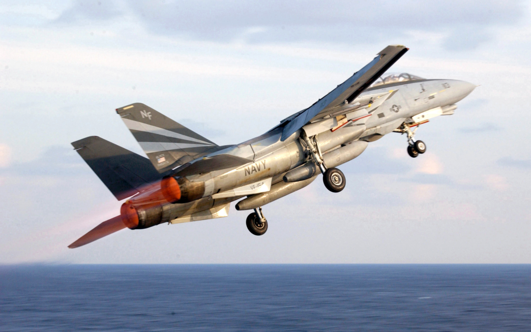 F-14 vs F-15 : Tomcat vs Eagle