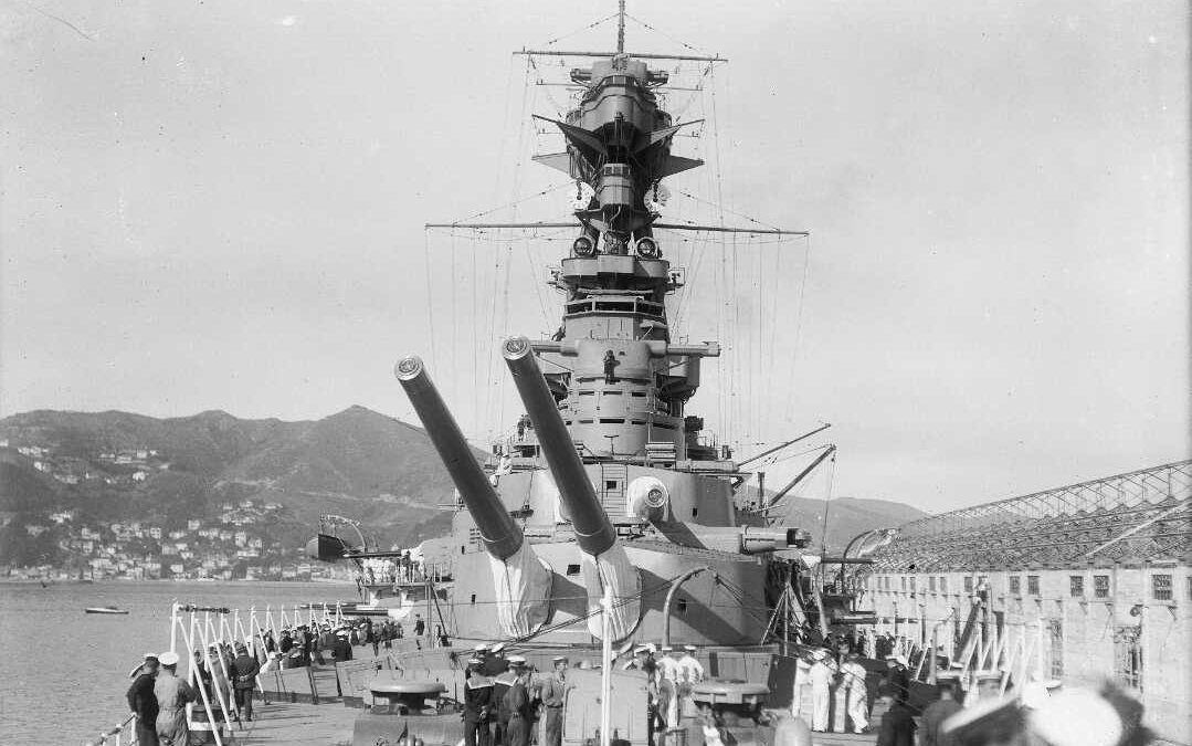 High resolution photos of HMS Hood in Wellington, 1924