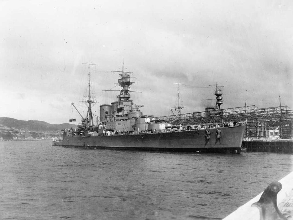 photos of hms hood